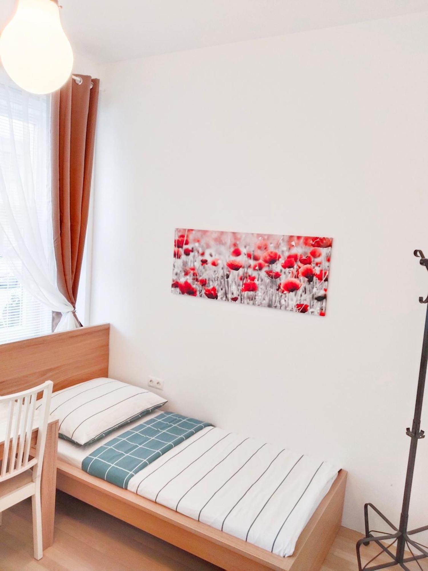 Favorit-rooms Direkt Metro-u1 Connection To Centralstation And City-center * Viena