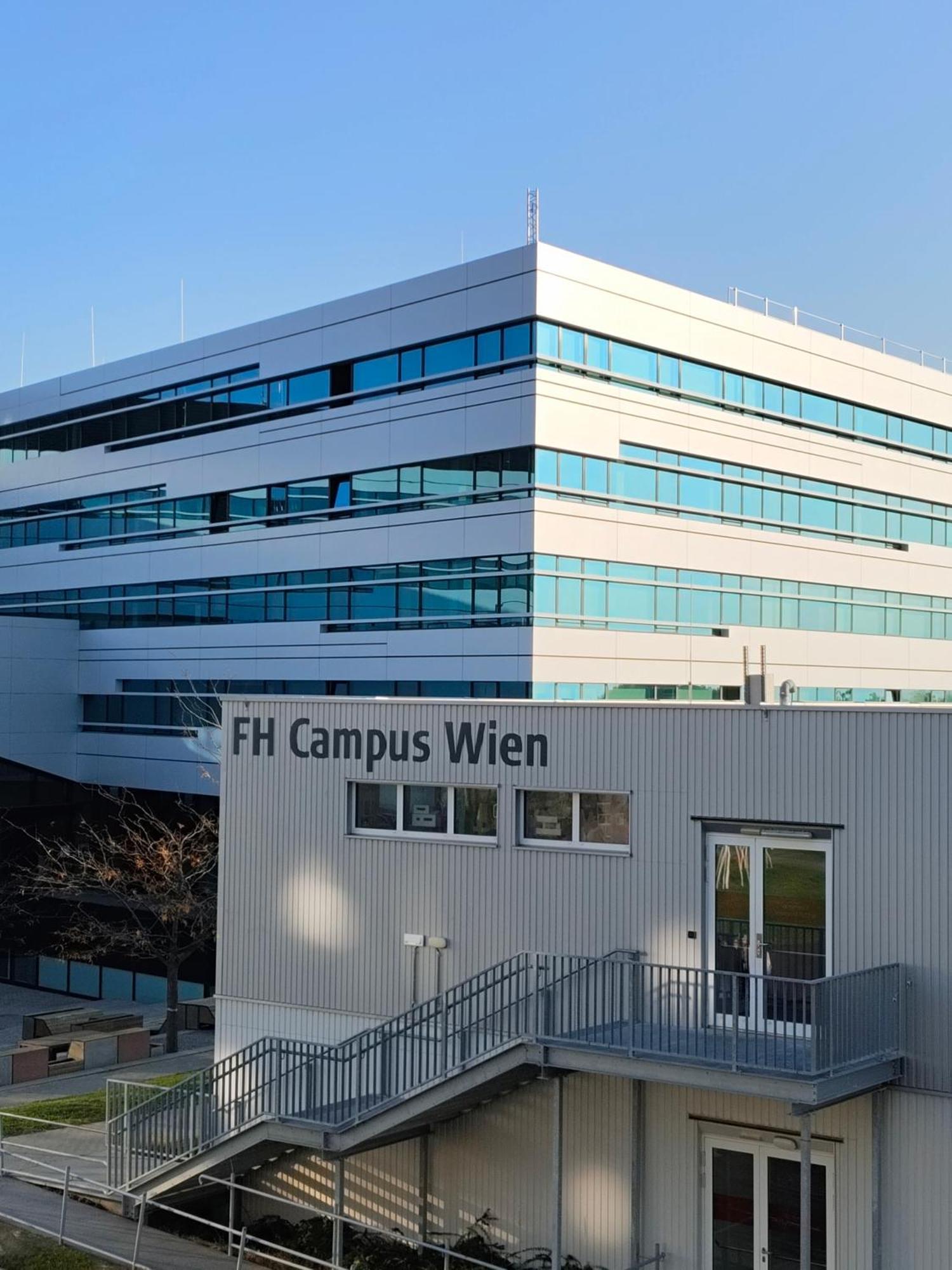 Hostel Favorit-rooms Direkt Metro-u1 Connection To Centralstation And City-center Viena